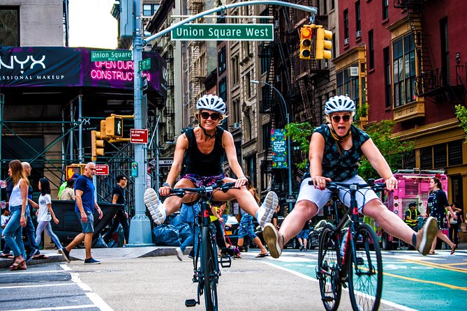 A Day in Manhattan Bike Tour - Discovering West Village Charm