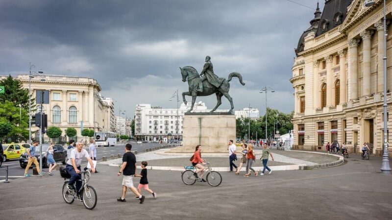 A Day Like a Local: Flavours of Bucharest - Comparing to Other Bucharest Experiences