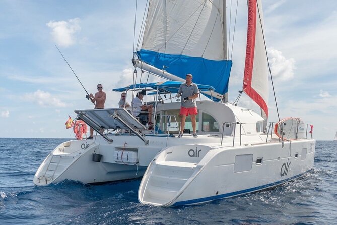 A day on a catamaran from Ibiza to Formentera - Key Points