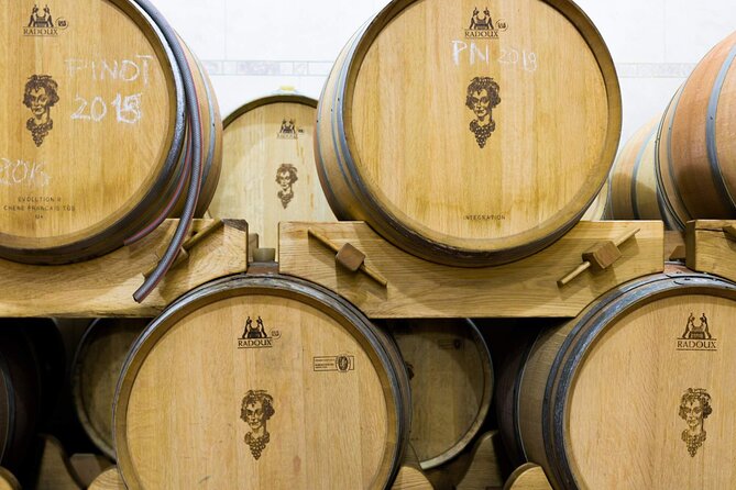 A delightful wine tasting in the scenic countryside with lunch - Exploring Medieval Castles and Cemeteries