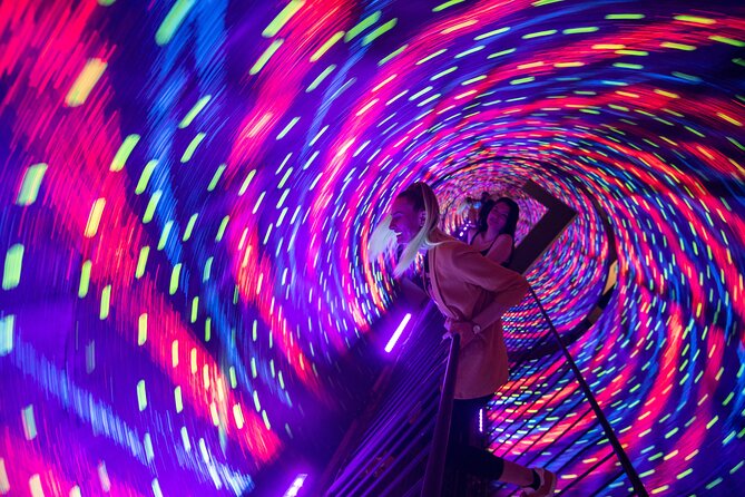 A Fantastic Visit To The Museum Of Illusions Seville - Who Will Enjoy the Museum Most?