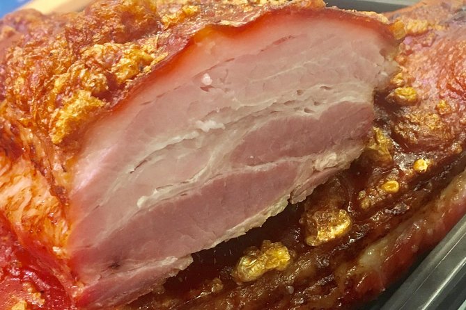 A Food Tour Through History: Experience The Old City Of Geneva - The Role of the Guide: Knowledgeable and Approachable