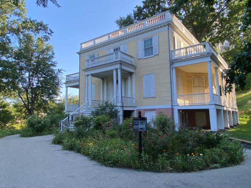 A Gospel Sunday in Harlem Guided Tour with Transportation Included - The Soulful Finale: Gospel Mass in a Harlem Church