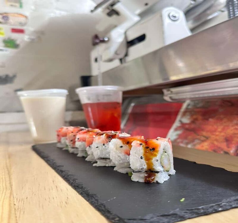 A journey of flavors and history with a chef in the historic center - Sweet and Savory Treats at Historic Bakeries and Churrería