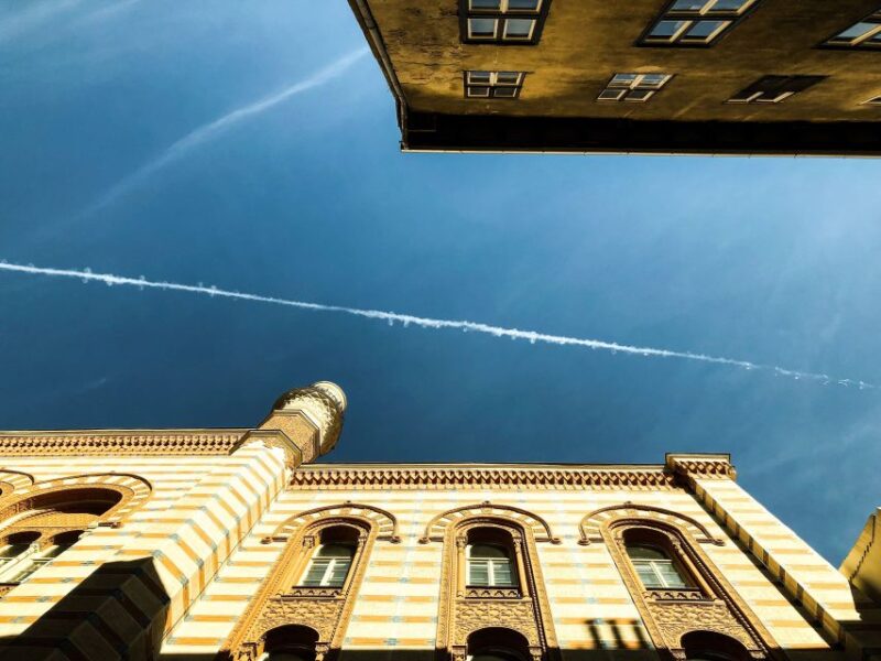 A Journey through Jewish Budapest - Walking Tour - Insights into the Tour Guides and Their Expertise