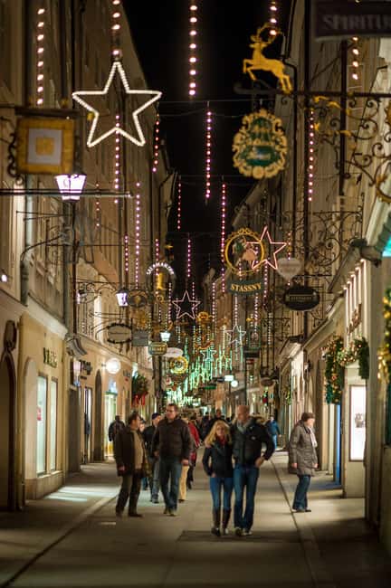 A Magical Winter Day Trip from Vienna to Salzburg - Free Time and Christmas Market Experience