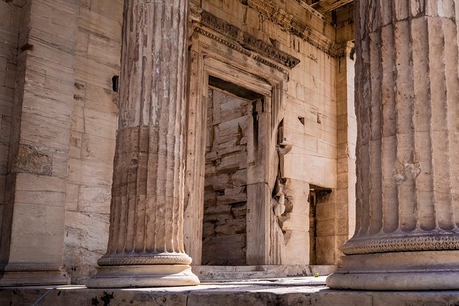 A powerful Athens Segway tour. Semi-private Historical and Contemporary Tour - Key Points