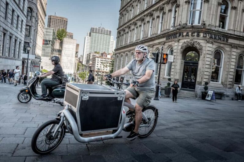 A Private Walk of Old Montreal: Historic & Cultural Sites - Navigating Secret Courtyards and Hidden Gems