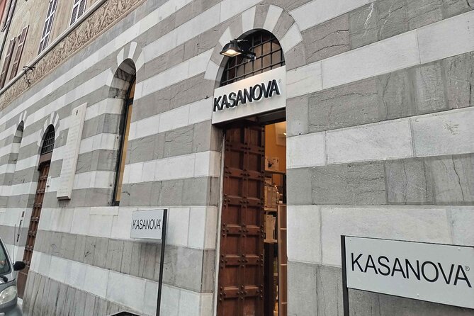 A Self-Guided Walking Tour of Como and its Breathtaking Lakeside - Enjoying Como’s Culinary Scene at Pasticceria Cremeria