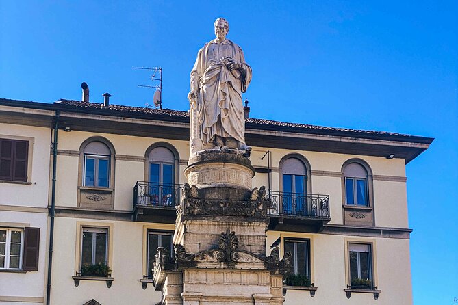 A Self-Guided Walking Tour of Como and its Breathtaking Lakeside - Central Squares and Historic Markets