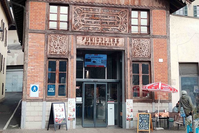 A Self-Guided Walking Tour of Como and its Breathtaking Lakeside - Savoring Local Delicacies at Enosalumeria