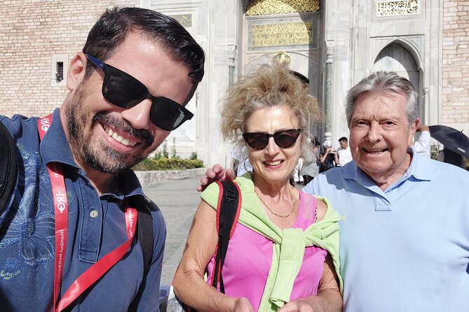 A Short Introduction of Istanbul, from Old Town to Karakoy! - From Topkapi to Eminonu: Using Local Transport