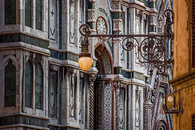 A sweet walking in Florence from Rome - Comfort and Convenience with Guided Transportation