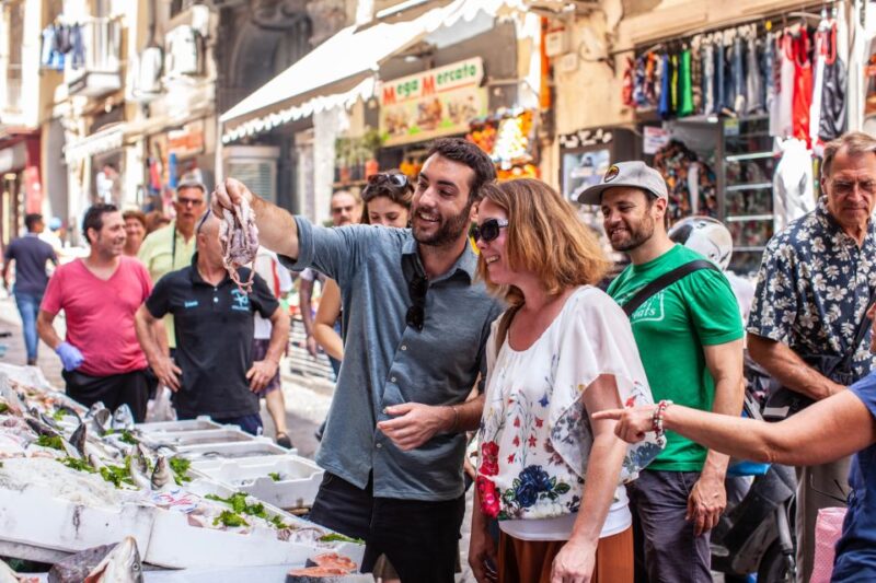 A taste of Napoli: Food Walking Tour with Local Tour Guide - Navigating the Neighborhoods and Sights