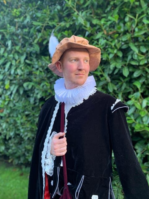 A tour of Warwick with Queen Elizabeth's secret lover - Pricing and Booking Flexibility