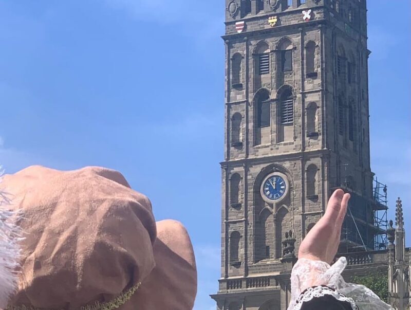 A tour of Warwick with Queen Elizabeth's secret lover - Who Will Love This Tour?