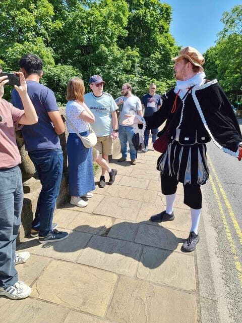 A tour of Warwick with Queen Elizabeth's secret lover - Limitations and Considerations