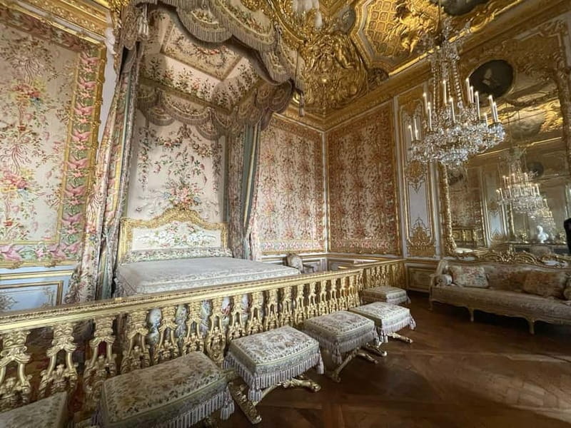 A trip to Versailles from Paris: a hassle-free experience - Navigating the Versailles Arrival and Entry