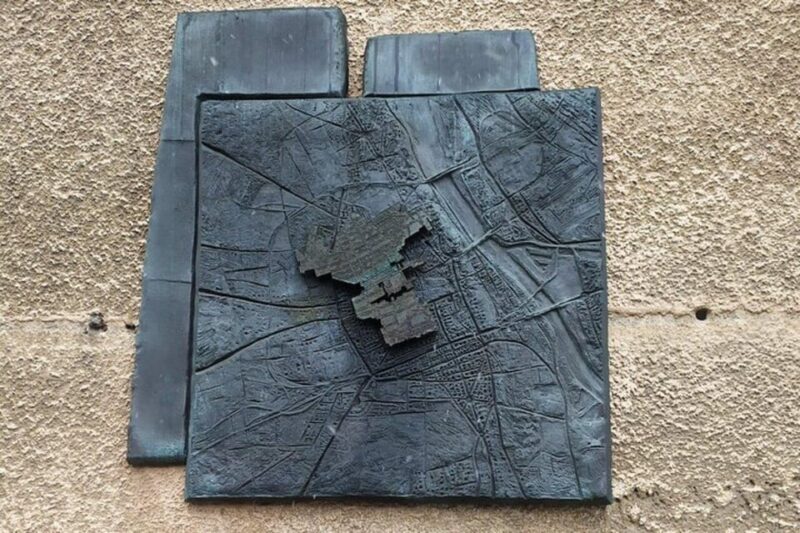 A unique walking tour of Jewish Warsaw -- past and present - The POLIN Museum of the History of Polish Jews