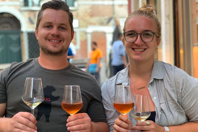 A Venetian Evening - Wine Tasting & Cicchetti with a Local guide - Discover Hidden Bars and the Campo Santa Margherita