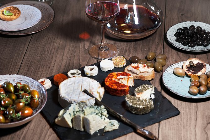 A world of wine-tasting in Nemea from Athens - Key Points