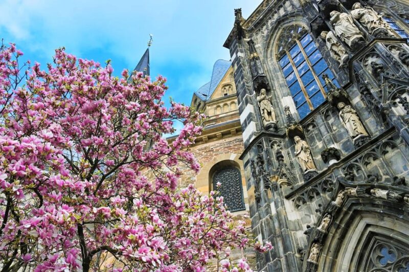 Aachen classic walking tour - Understanding Aachen’s Roman and Medieval Roots