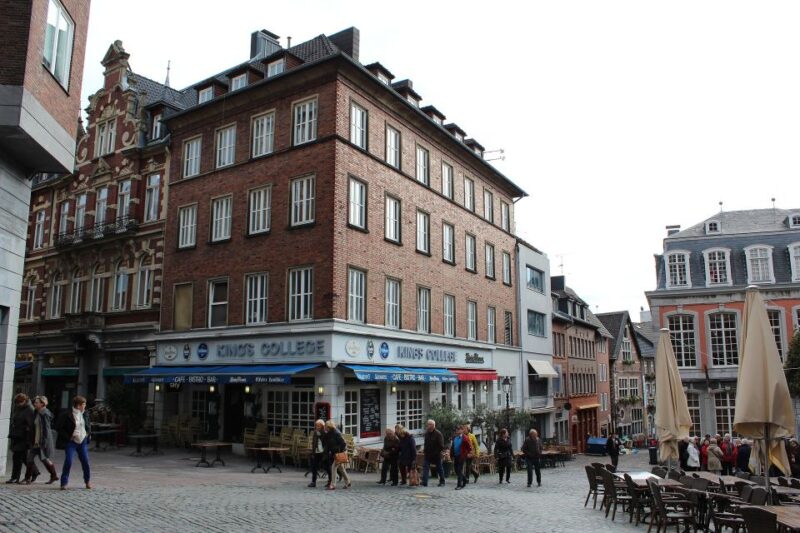 Aachen - Historic walking tour - The Mystery of Haus Löwenstein