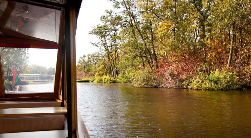 Aalsmeer: Traditional Dutch Barge Lake Cruise - Eco-Friendly Travel on a Traditional Barge