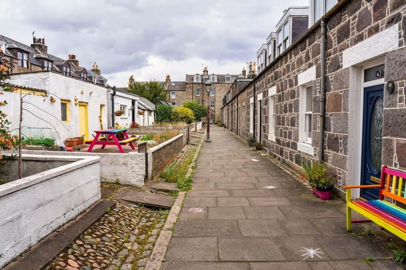 Aberdeen: Express Walk with a Local - Discover Aberdeen’s City Center and Historic Landmarks