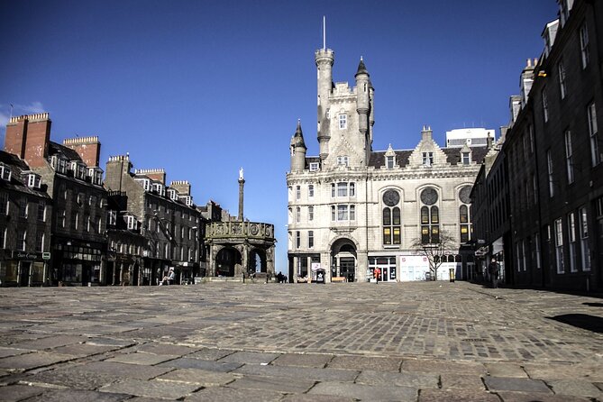 Aberdeen Historical & Turbulent Times Walking Tour - Visiting St Machar’s Cathedral and Its Heraldic Ceiling
