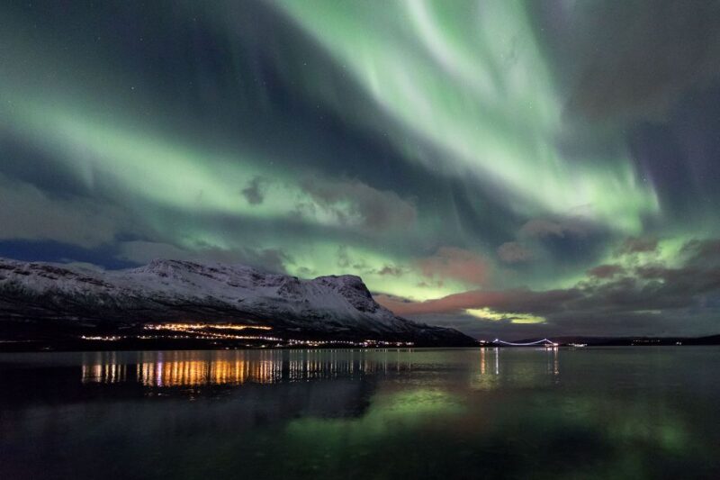 Abisko: Guided Aurora Chase with Hotel Transfers - Key Points