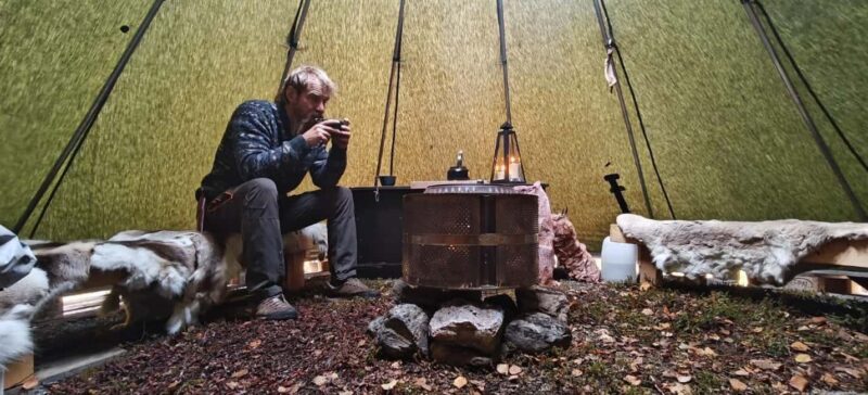 Abisko: Northern Lights Hike with Husky Puppies - Authenticity and Family-Friendly Atmosphere