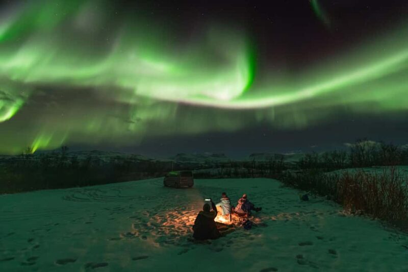 Abisko: Northern Lights Photography Tour with Dinner - Insightful Astronomy and Photography Tips