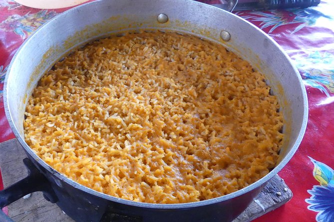 Acapulco Flavors Masterclass MarketTour Cooking &Premium Tastings - Starting the Acapulco Culinary Journey at a Vibrant Market