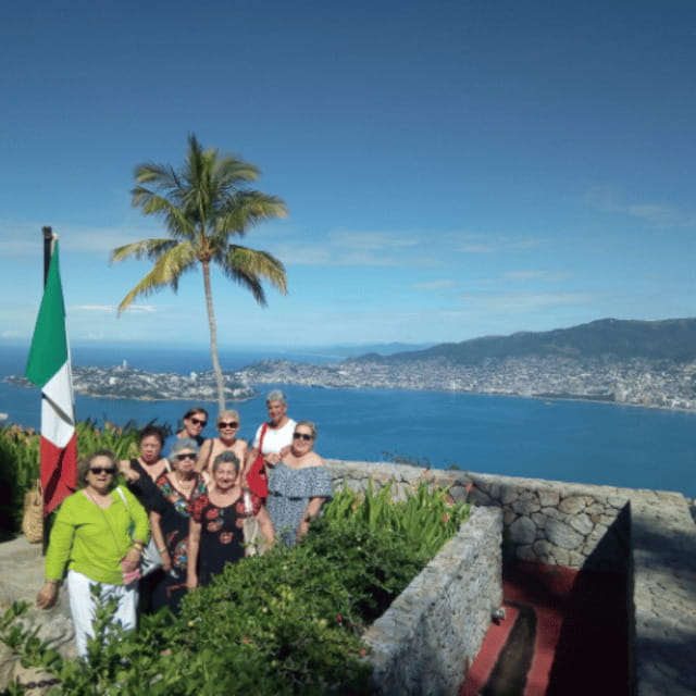 Acapulco: Guided Tour of Acapulco - Visiting the Historic Los Flamingos Hotel