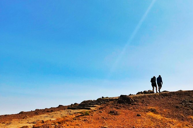 Achada do Teixeira to Pico Ruivo in Madeira (PR1.2) - Hiking Tour - Scenic Views from the Trail and Summit