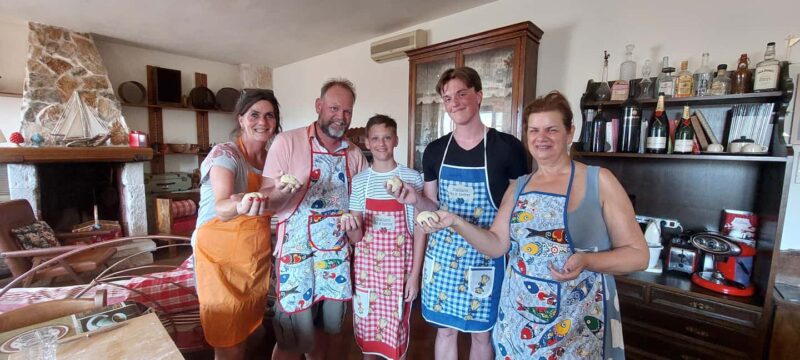 Acquaviva delle fonti: Fresh pasta cooking class and dinner - Sample Appetizers and Beverages to Start the Meal