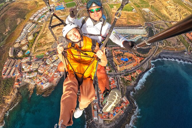 Acrobatic Paragliding Tandem Flight above south Tenerife - The Safety and Equipment You Can Expect