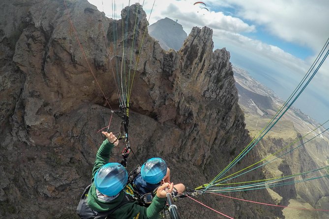 Acrobatic Paragliding Tandem Flight in Tenerife South - The Experience Provider: Overfly Tenerife