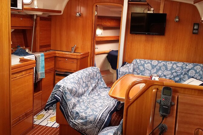 Activities on the Amalfi coast with a sailing boat - Who Will Appreciate This Sailing Tour?