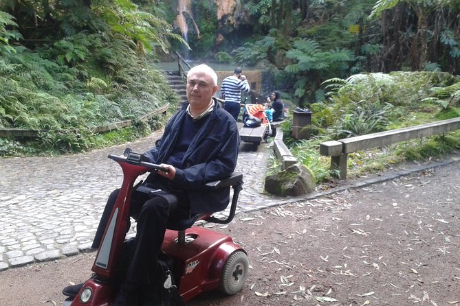 Adapted Van Tour - Lagoa do Fogo ( Half day) - How the Tour Begins and What It Offers