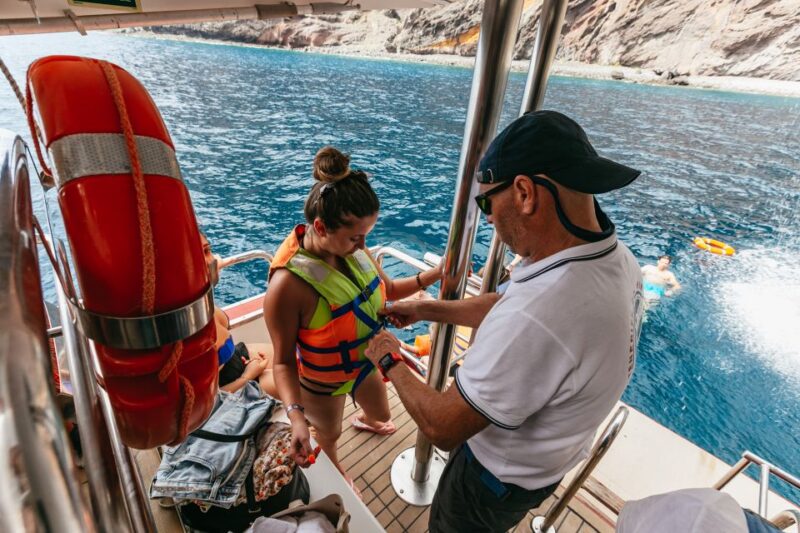 Adeje: Whale and Dolphin Watching Cruise with Lunch and Swim - The Experience of Swimming and Lunch Stops