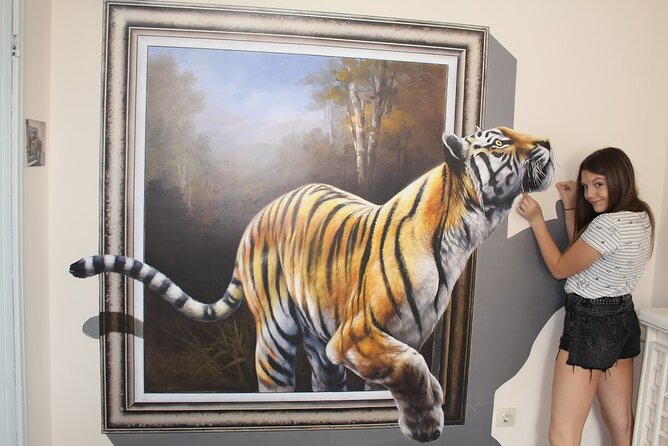 Admission Ticket to Museum of Illusions in Veliko Turnovo - Logistics and Accessibility of the Museum