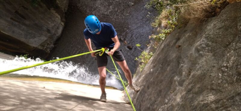 Adventure Cahorros, Monachil/ Climbing and abseiling Granada - Key Points