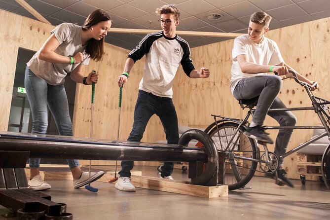 Adventure Minigolf in Berlin - The Balance of Strengths and Limitations