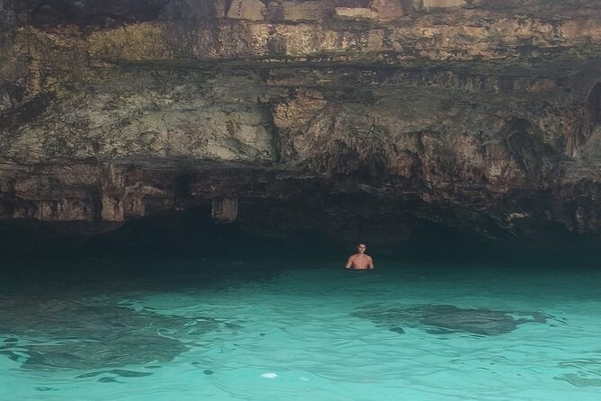 Adventure to the caves by canoe - What Makes This Tour Unique