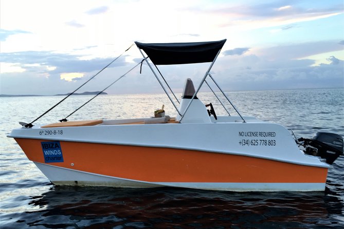 Adventurecat Full day tour - Boat Rental - No license required - Key Points