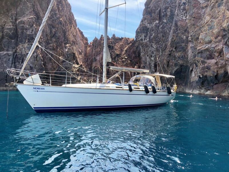 Adventurous Boat Tour to Kleftiko & Sykia Caves - Food, Drinks, and Onboard Entertainment