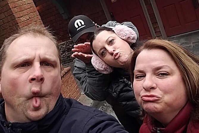 Adventurous Scavenger Hunt in Kelowna by Wacky Walks - Meeting Point and Tour Logistics