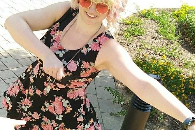 Adventurous Scavenger Hunt in Pasadena by Crazy Dash - The Role of the Live Remote Guide During the Hunt